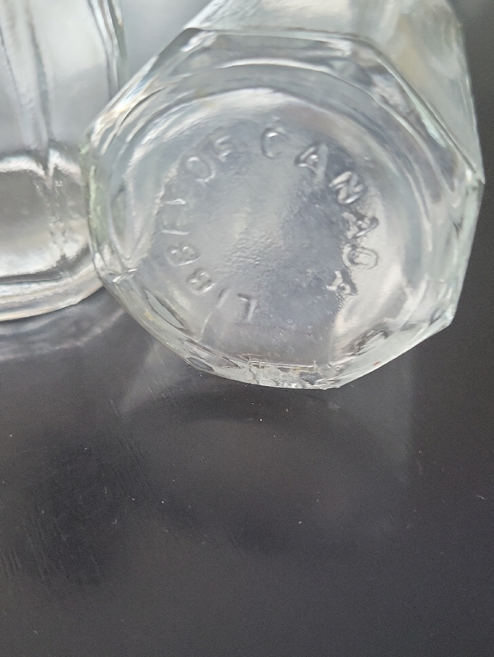 Vintage Libbey Clear Glass Salt & Pepper Shakers - Octagonal Design
